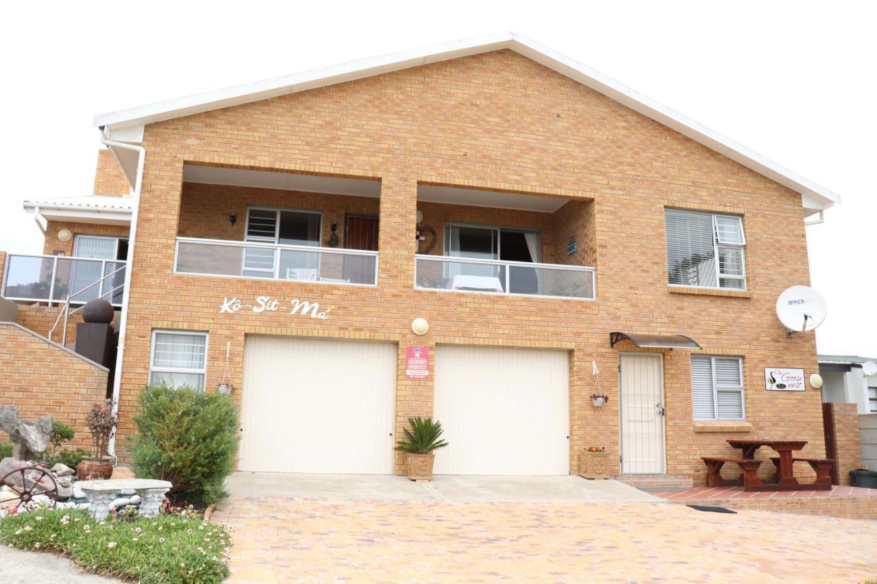 The Goose Nest Apartment Struisbaai Bagian luar foto